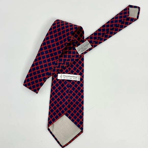 Vintage Christian Dior Navy Blue and Red Knit Power Old Money Quiet Luxury Tie - Picture 12 of 12